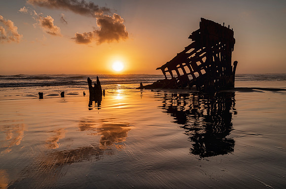 The Wreck of the Peter Iredale