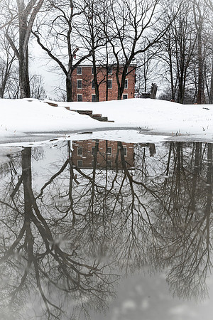 Graue Mill reflection